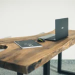 бюро от масивен орех