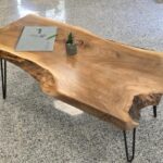 Холна маса с плот от масив-орех