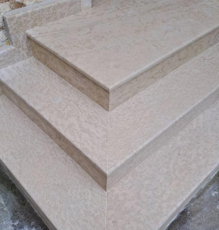 стъпала от естествен камък